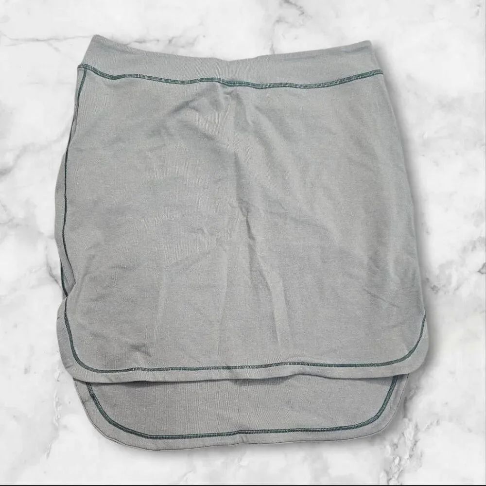 Lululemon Size 8 City Skirt Sage Green